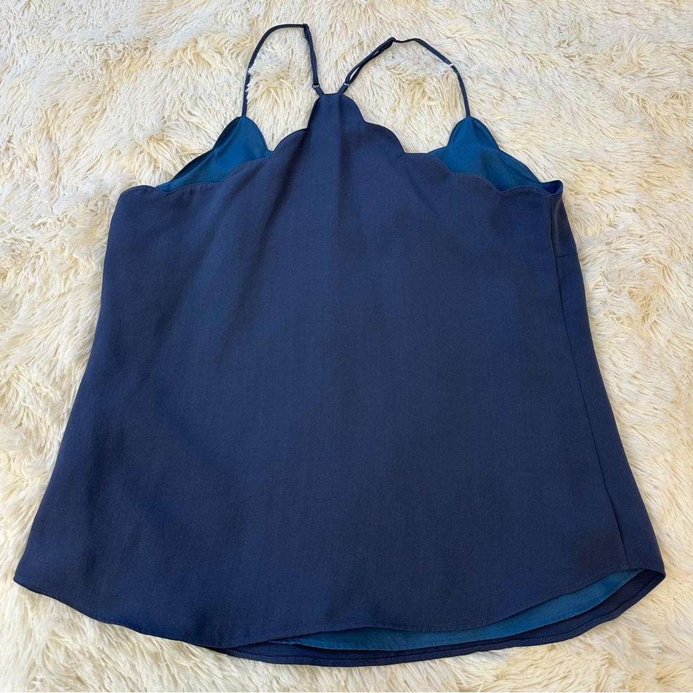 J.CREW Mercantile Blue Scallop Neck Camisole Tank Top Strappy Blouse Size 4 - Picture 2 of 9
